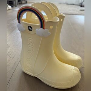 CROCS Kids Cream Rain Boots with Rainbow Handles
